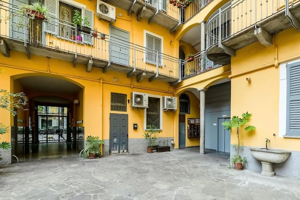Casa Oriana 2 Milano Centro-Metro M1 Apartment 0*, Milan Italy